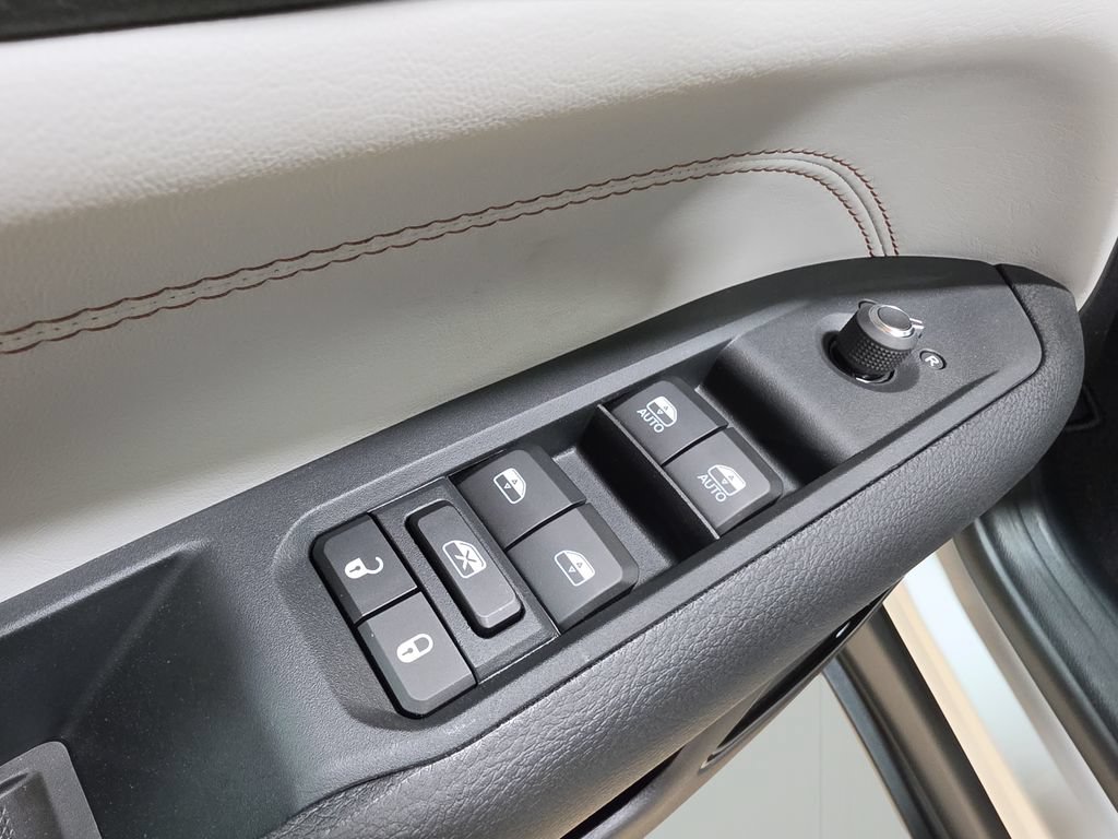 New 2026 Jeep Compass Limited AWD/4WD image 10
