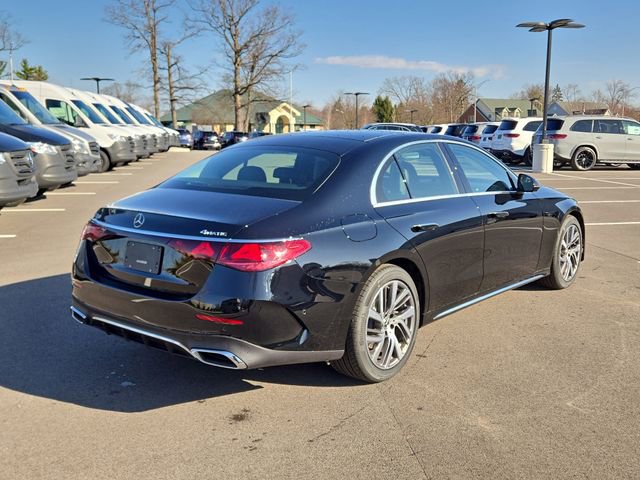 New 2026 Mercedes-Benz E 350 4MATIC Sedan image 3