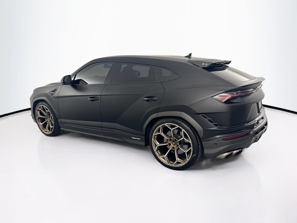 Used 2023 Lamborghini Urus Performante AWD/4WD image 7