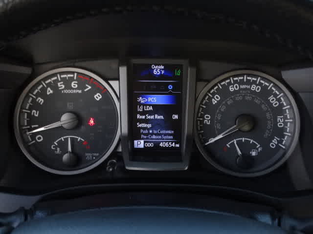 Certified 2023 Toyota Tacoma TRD Off-Road image 24