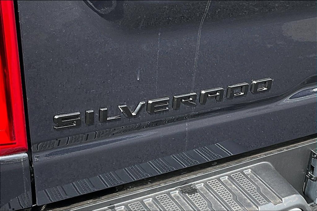 Used 2024 Chevrolet Silverado 2500 LTZ w/ LTZ Convenience Package AWD/4WD image 29