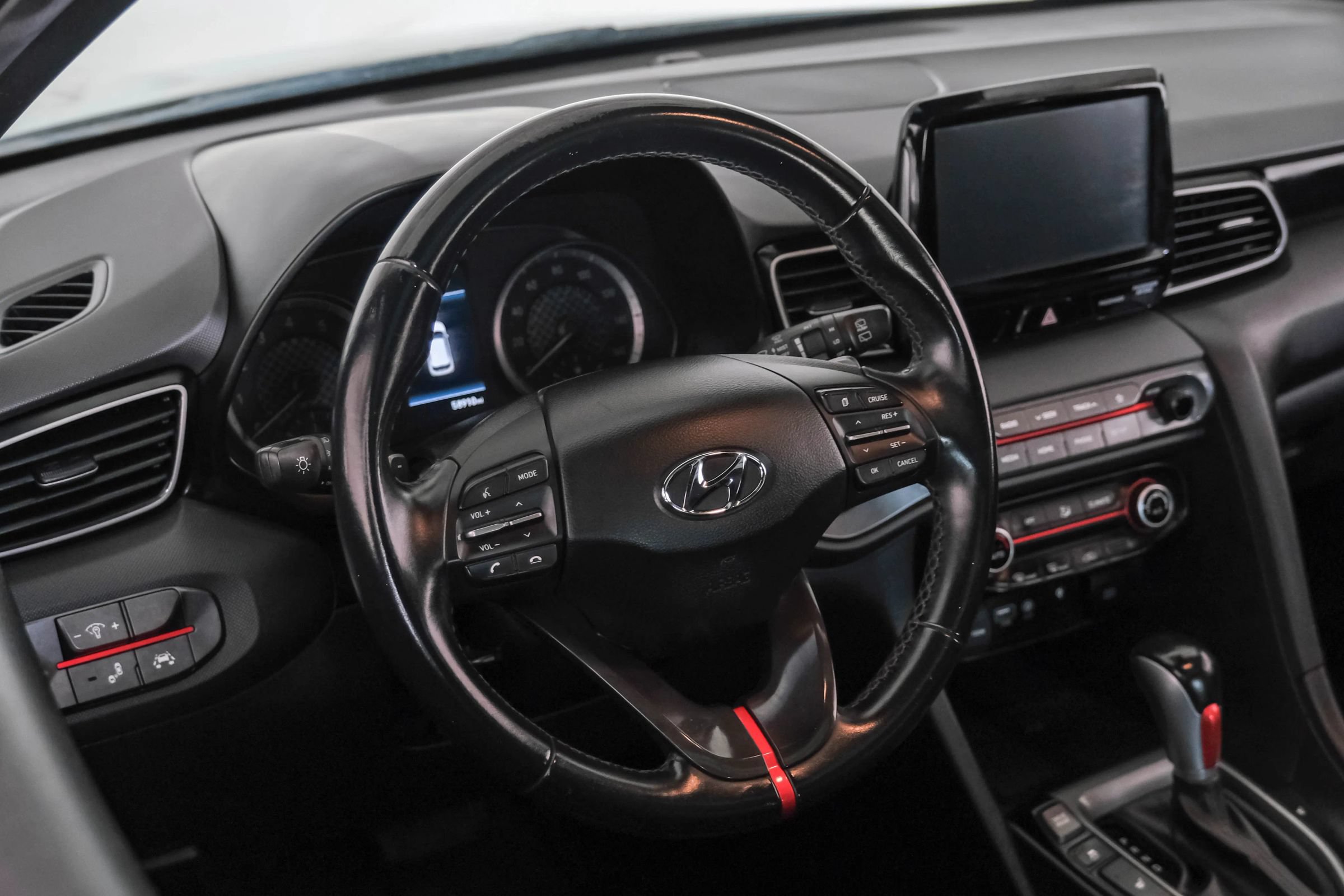 Used 2021 Hyundai Veloster 2.0 Premium FWD image 14