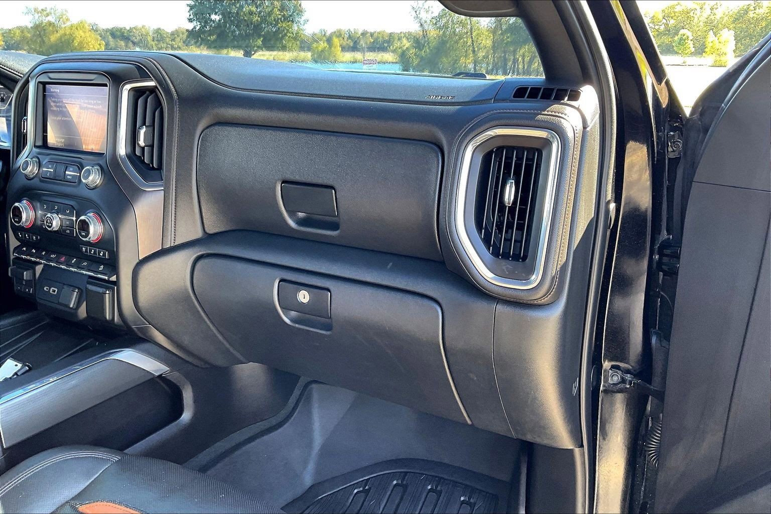 Used 2019 GMC Sierra 1500 AT4 w/ AT4 Premium Package image 15