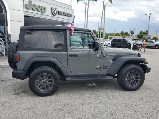 Certified 2023 Jeep Wrangler Sport AWD/4WD image 8