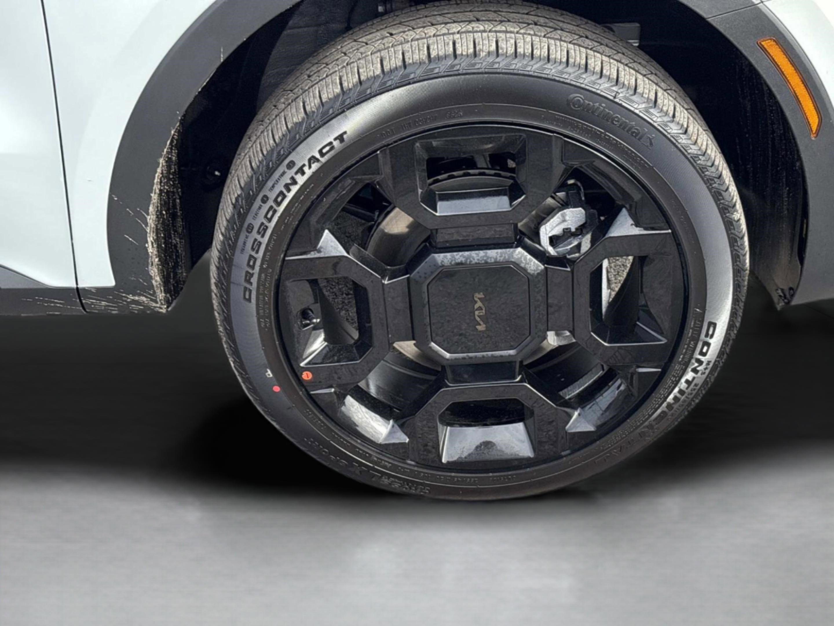 New 2026 Kia Sorento SX image 9