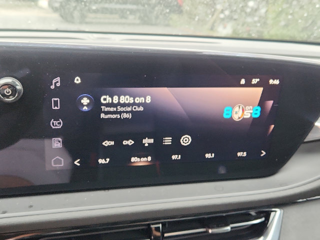 Used 2025 Buick Envista Sport Touring w/ Convenience I Package FWD image 17