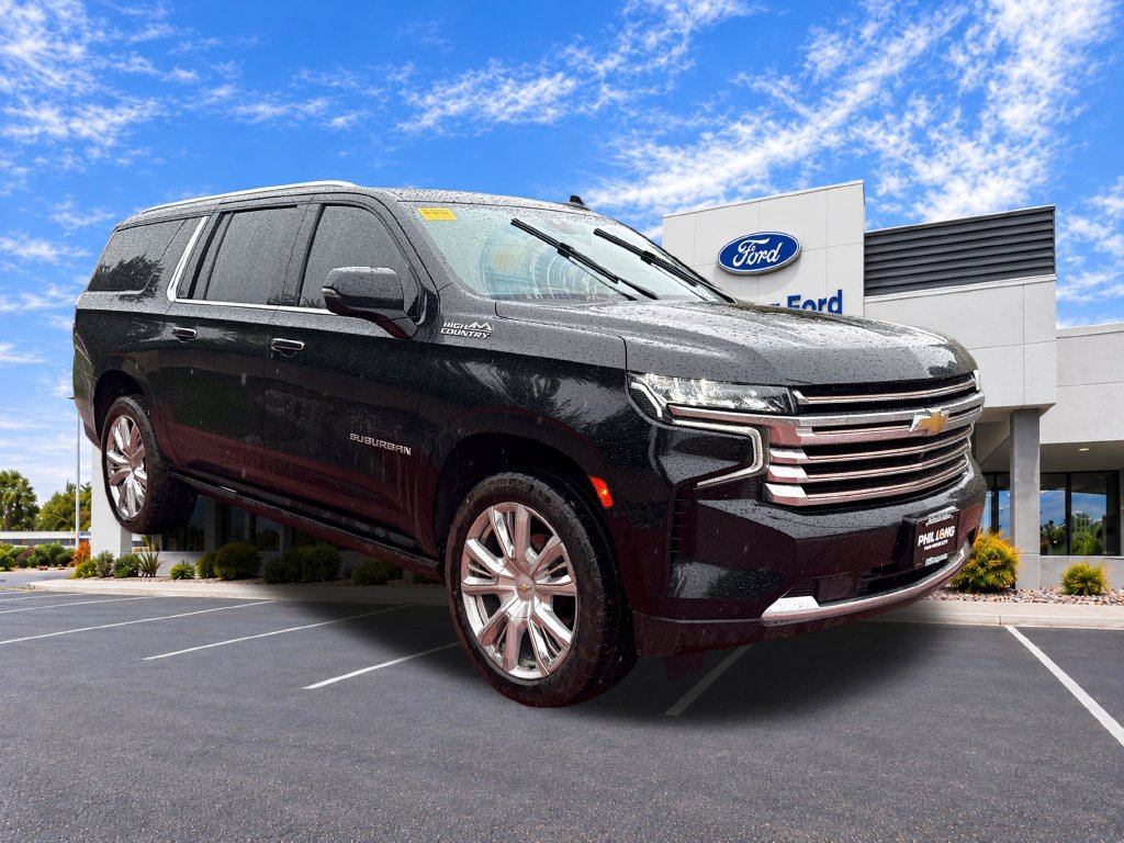 Used 2021 Chevrolet Suburban High Country w/ Premium Package 2