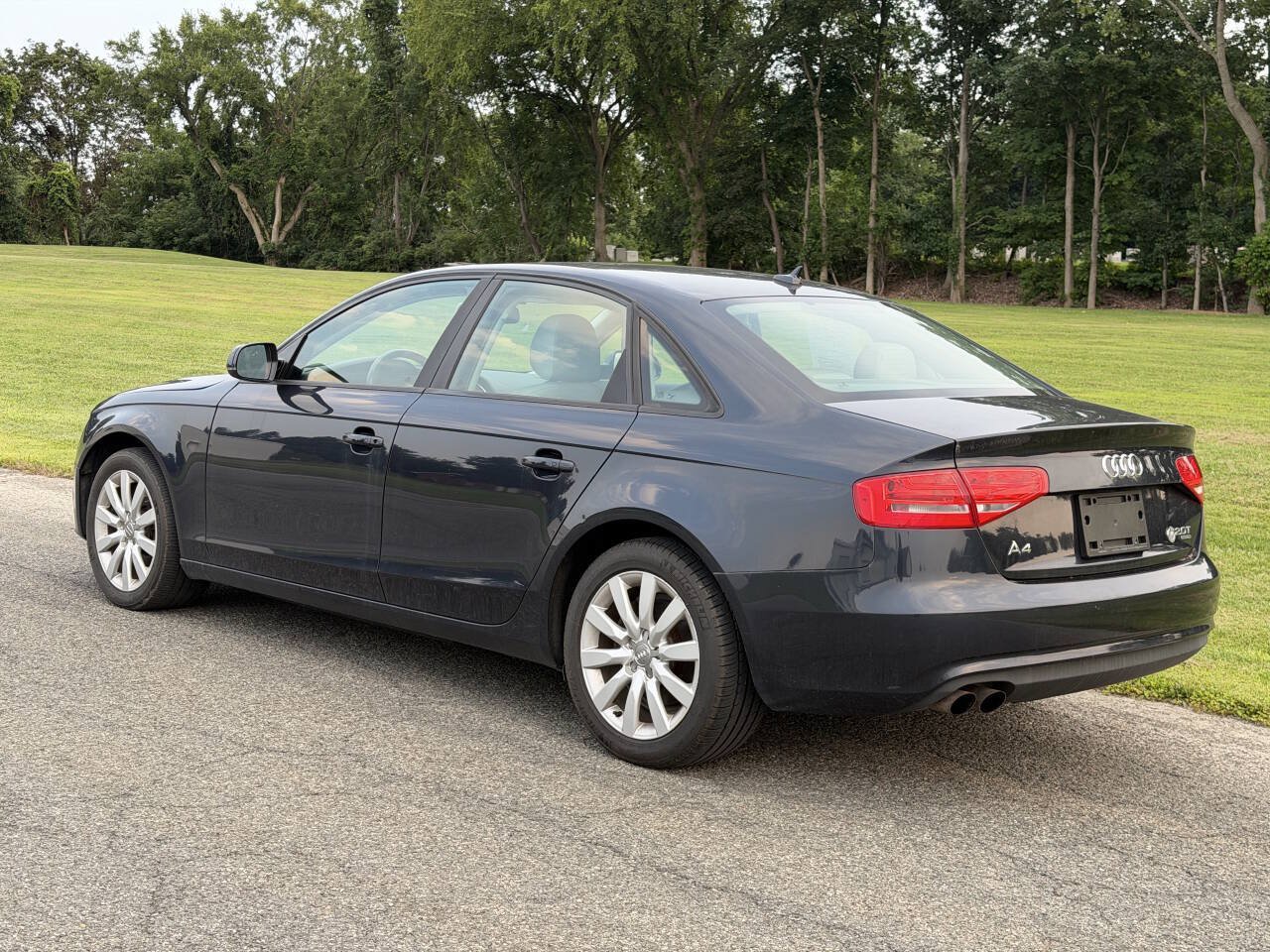 Used 2013 Audi A4 2.0T Premium w/ Convenience Pkg AWD/4WD image 5