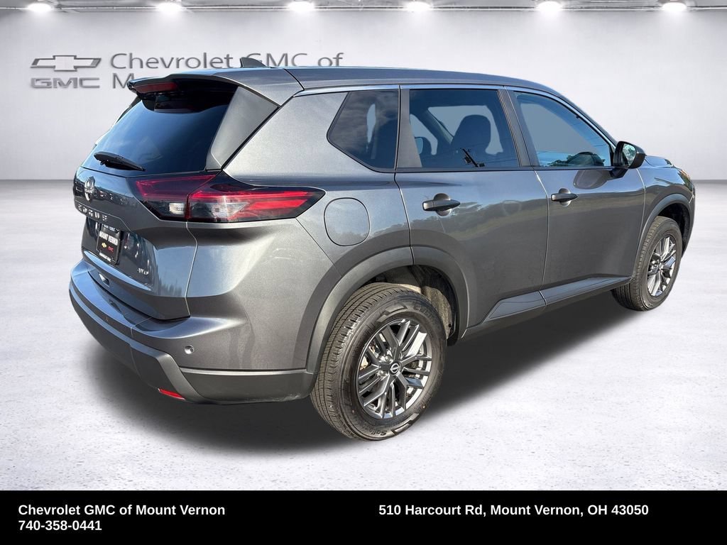 Used 2024 Nissan Rogue S AWD/4WD image 5