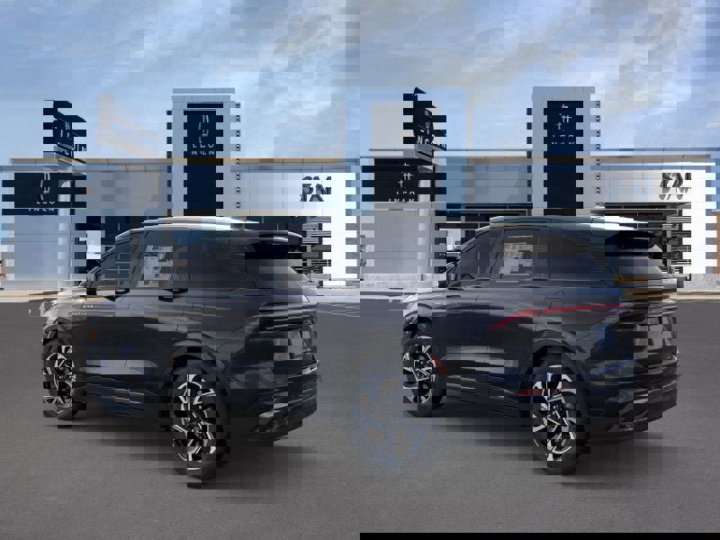 New 2025 Lincoln Nautilus Premier w/ Equipment Group 102A image 4