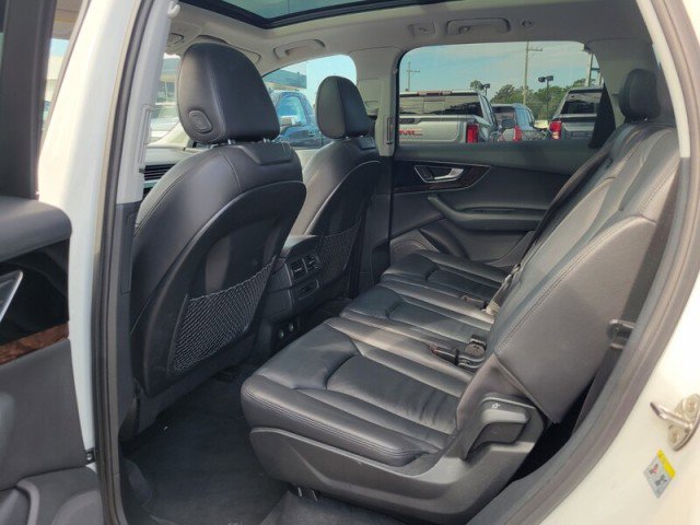 Used 2018 Audi Q7 3.0T Premium Plus w/ Premium Plus Package AWD/4WD image 28