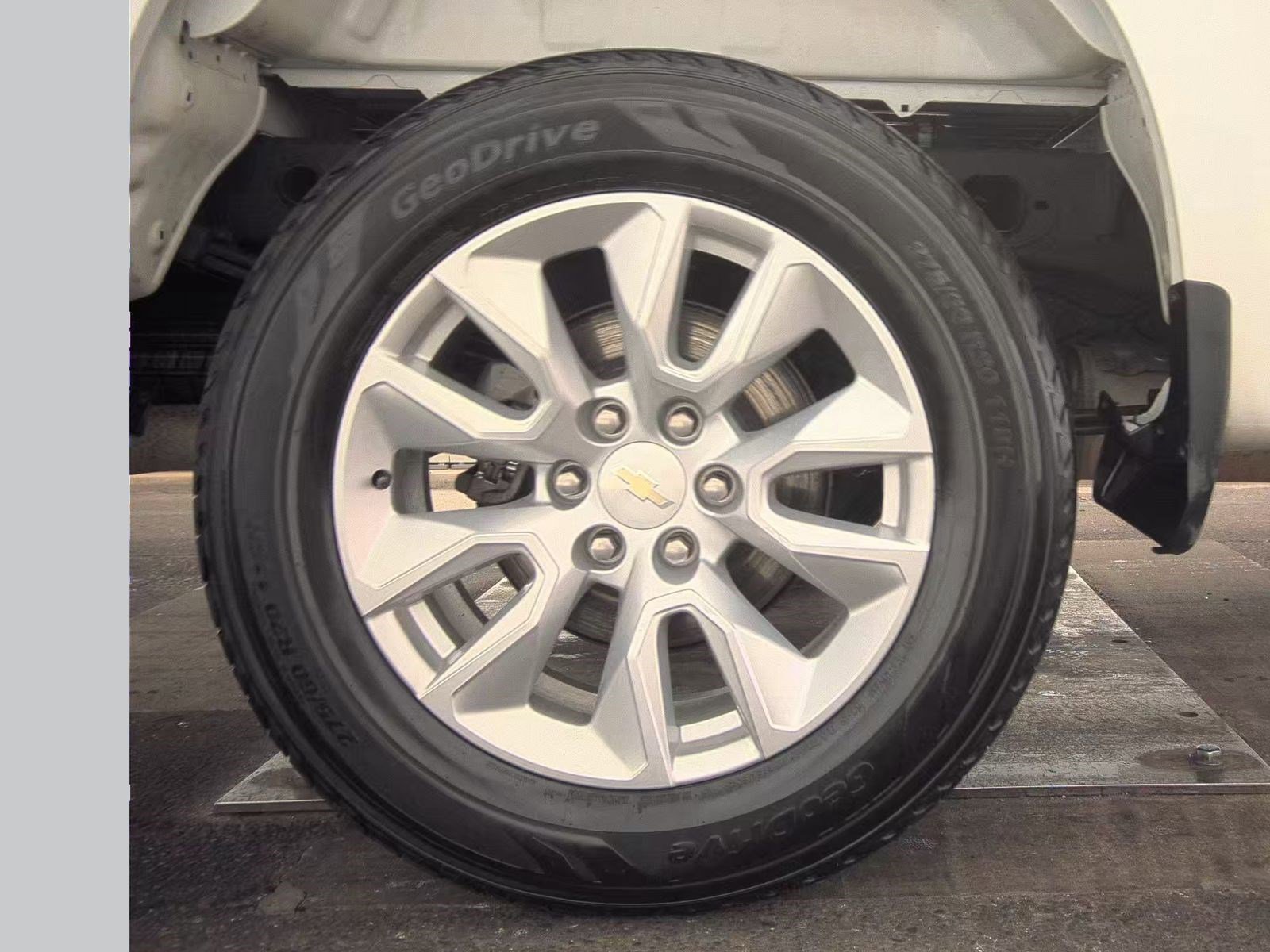 Used 2022 Chevrolet Silverado 1500 Custom image 11