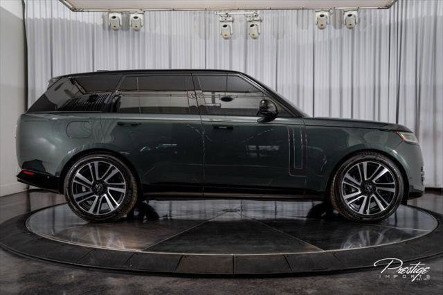 Used 2023 Land Rover Range Rover SE AWD/4WD image 16