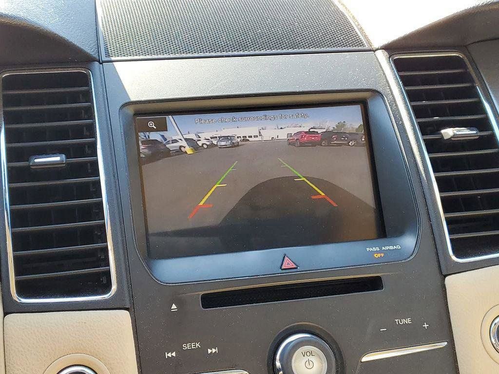 Used 2013 Ford Taurus SEL image 14