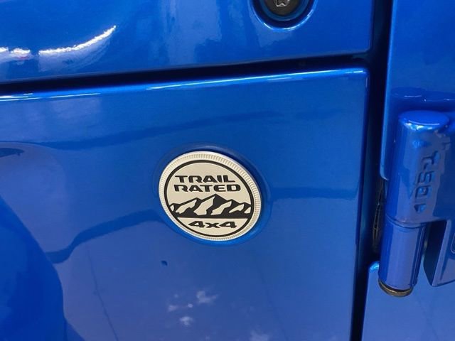 Used 2023 Jeep Wrangler Sahara AWD/4WD image 33