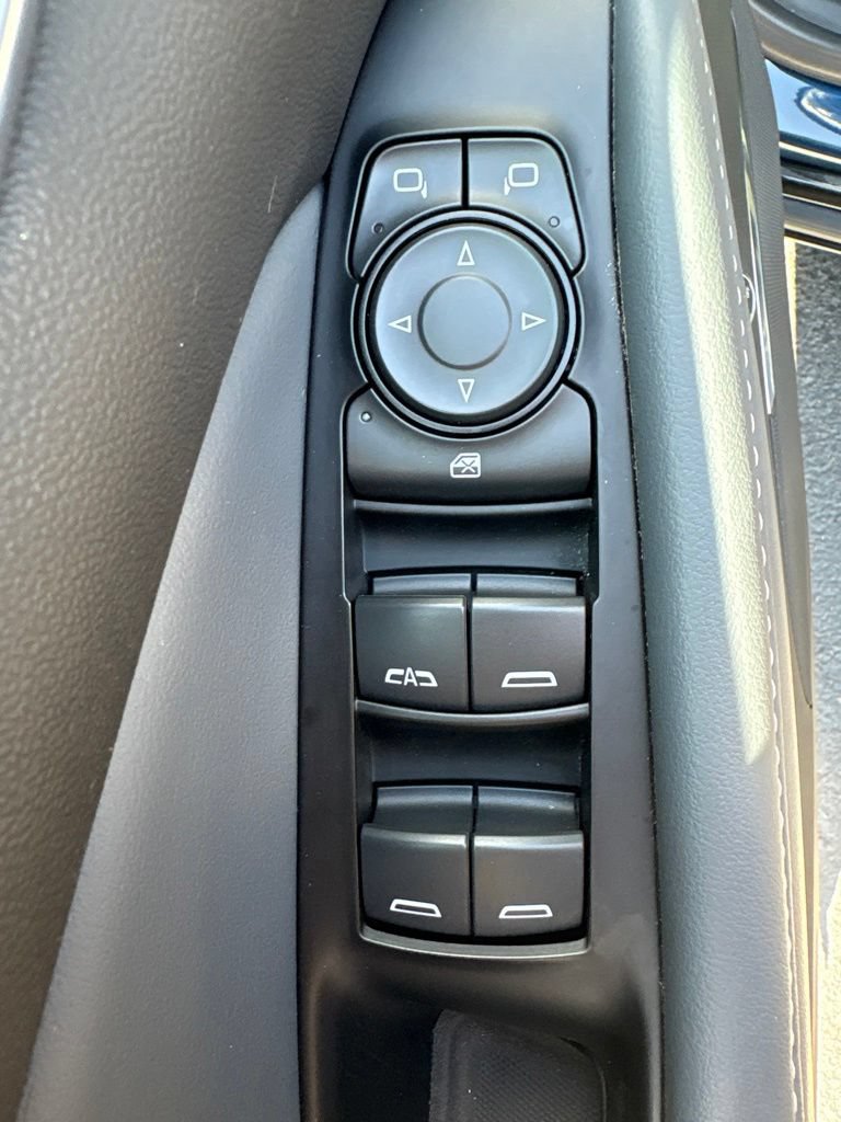 Used 2023 Buick Enclave Essence w/ Trailering Package, 5000 lbs. FWD image 17
