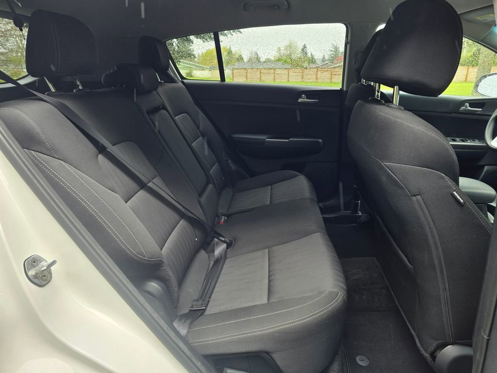 Used 2022 Kia Sportage LX image 20