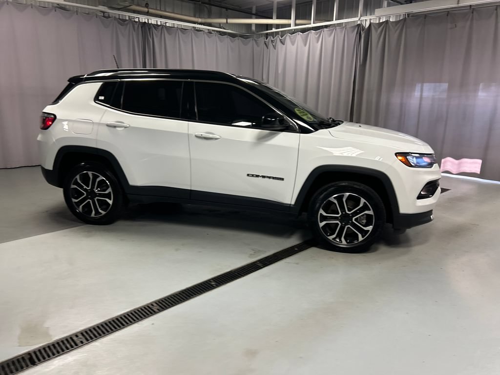 Used 2023 Jeep Compass Limited AWD/4WD image 8