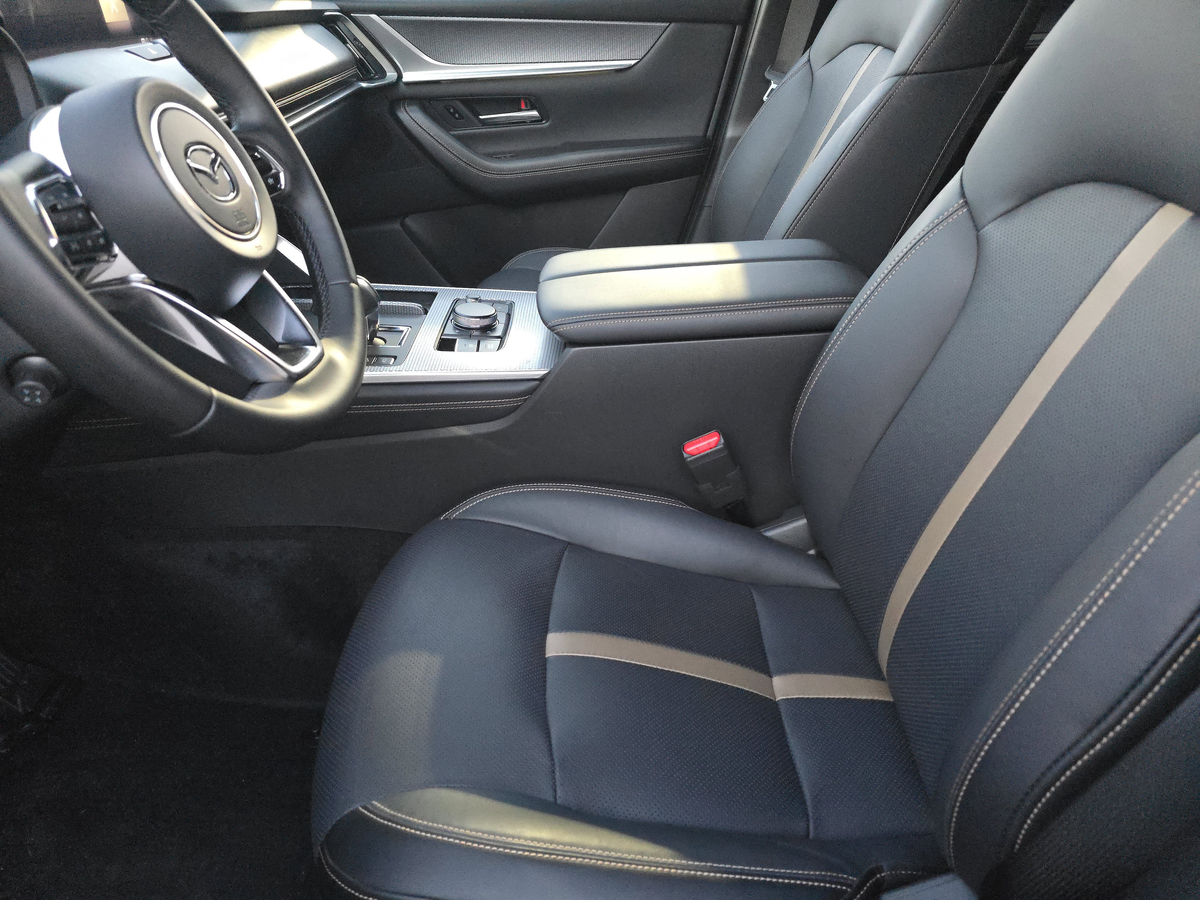 Used 2025 MAZDA CX-70 3.3 Turbo S w/ Premium Package image 8