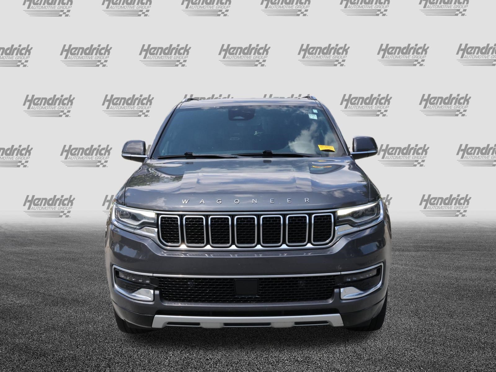 Used 2022 Jeep Wagoneer Series II w/ Premium Group I AWD/4WD image 3