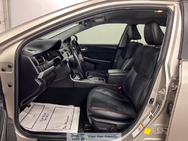 Used 2016 Toyota Camry XSE FWD image 27