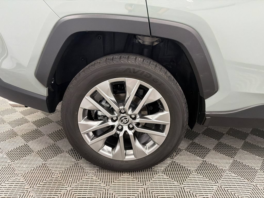 Used 2023 Toyota RAV4 XLE Premium FWD image 19