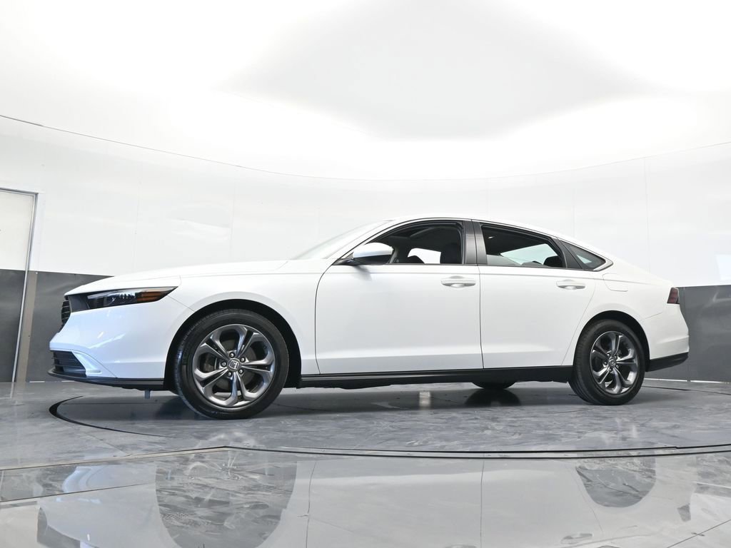 Used 2023 Honda Accord EX image 57