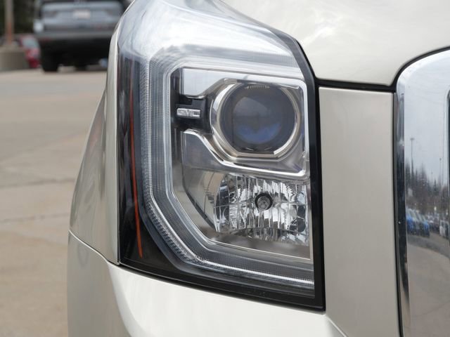 Used 2017 GMC Yukon XL SLT image 10