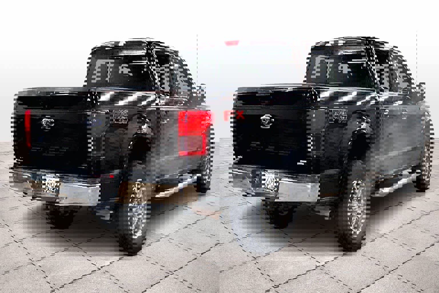 Used 2020 Ford F150 Lariat w/ FX4 Off-Road Package image 15