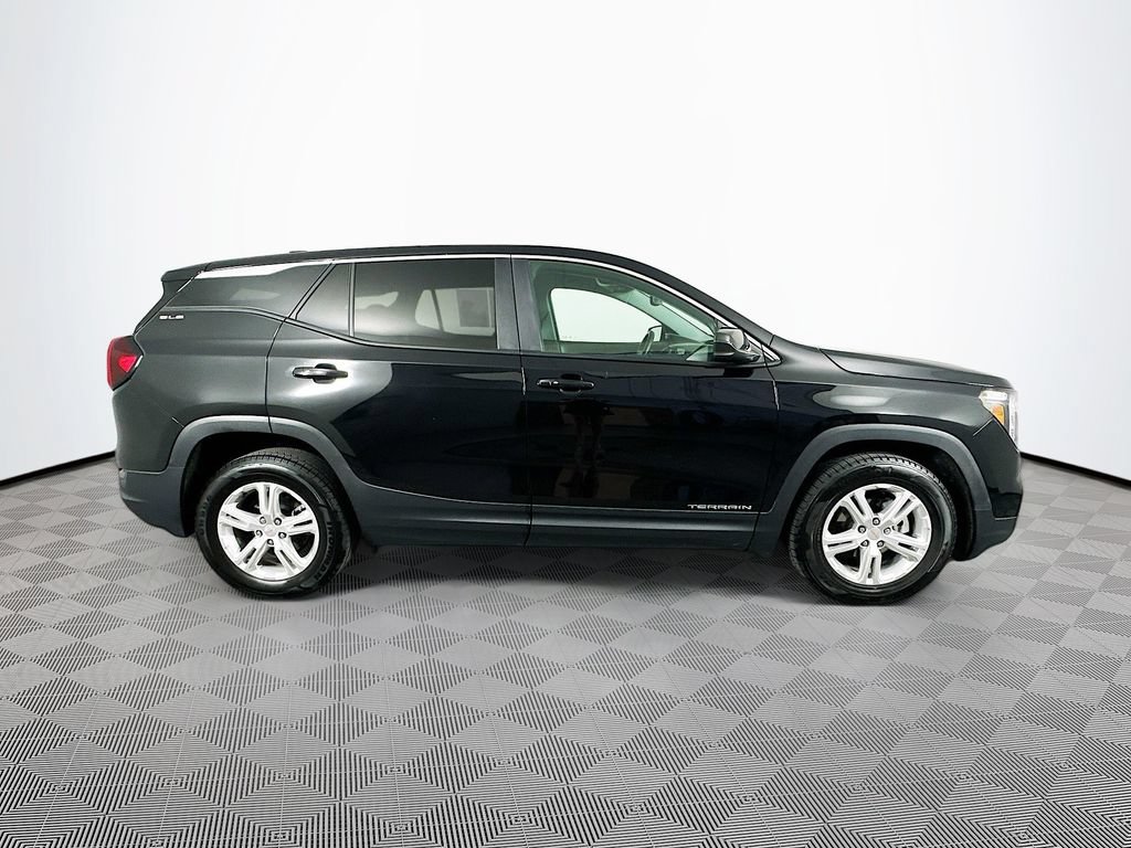 Used 2024 GMC Terrain SLE FWD image 11