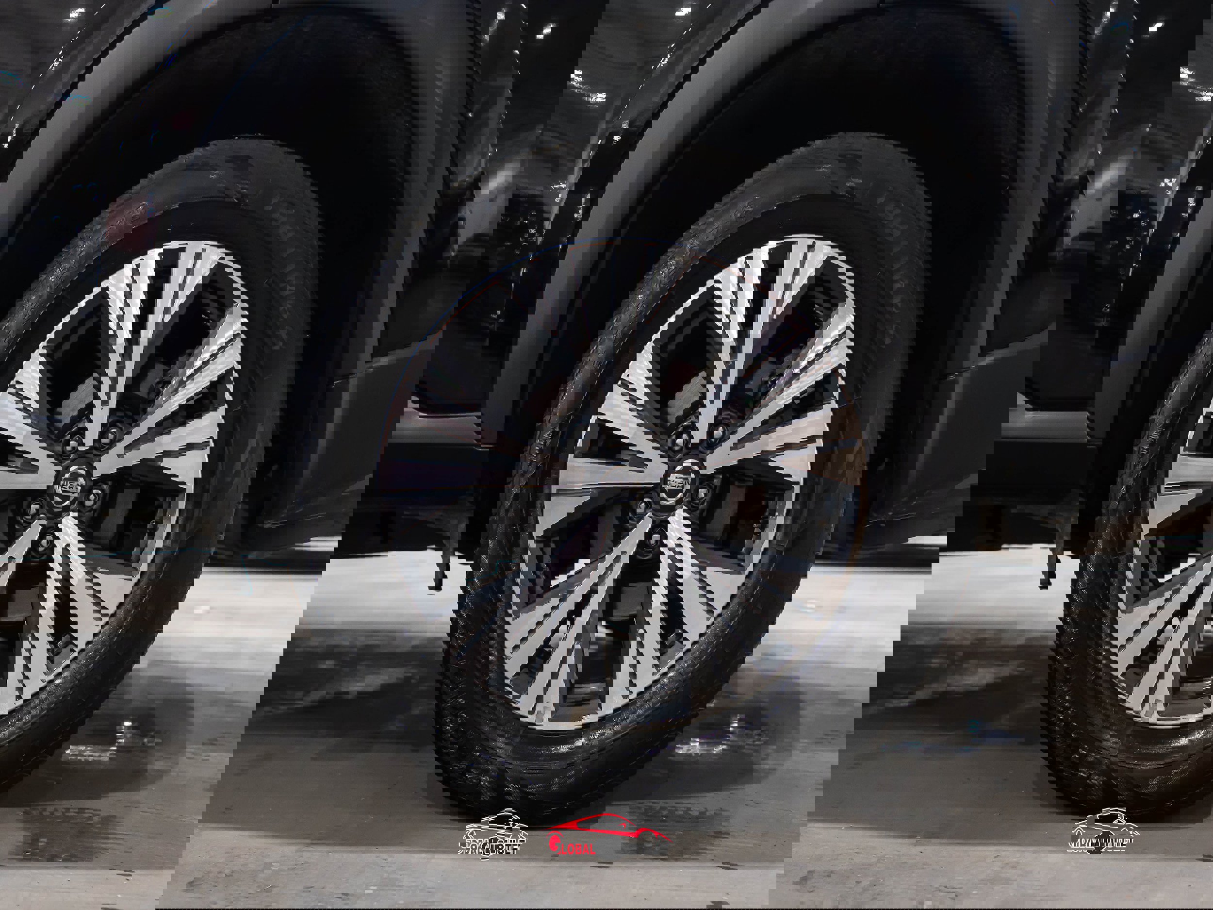 Used 2021 Nissan Rogue SV image 12