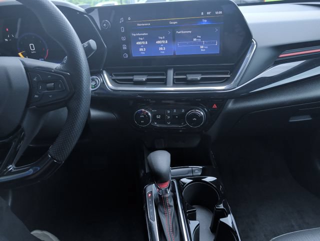 Used 2024 Chevrolet Trax RS w/ Driver Confidence Package FWD image 18