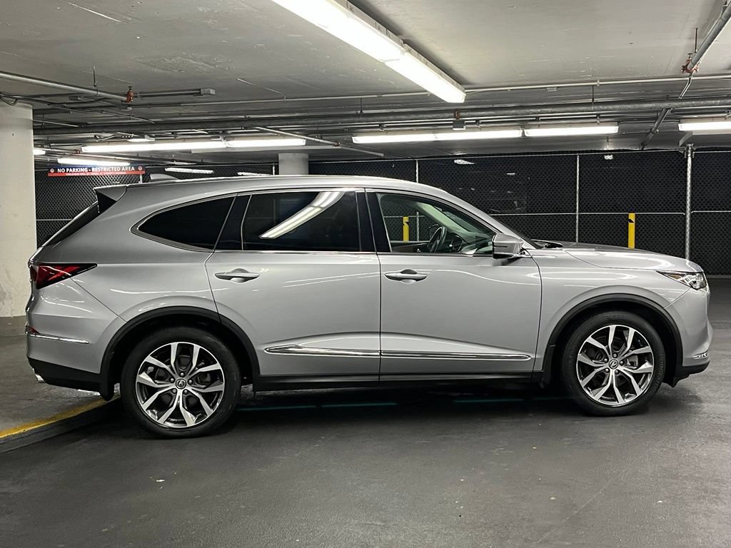 Used 2022 Acura MDX w/ Technology Package AWD/4WD image 39