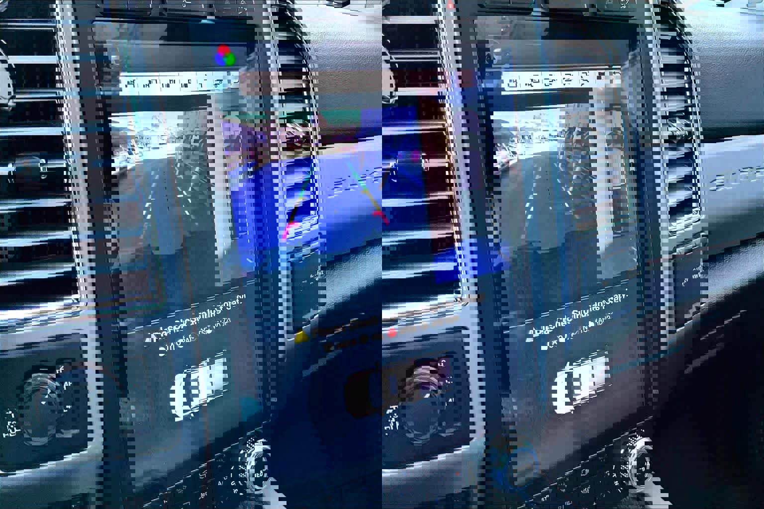 Used 2017 Ford F250 Lariat w/ Lariat Ultimate Package image 28