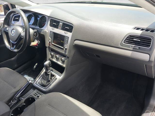 Used 2017 Volkswagen Golf S FWD image 25