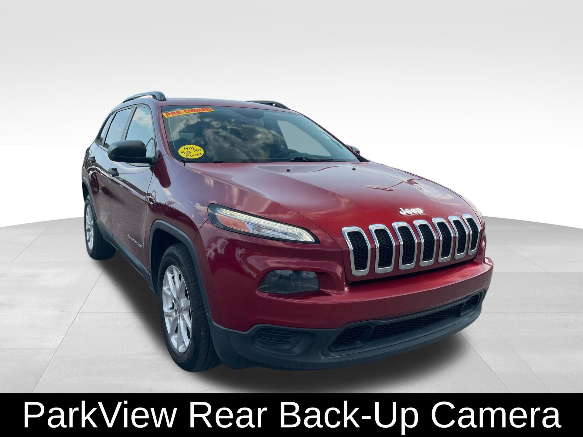Used 2017 Jeep Cherokee Sport FWD image 3