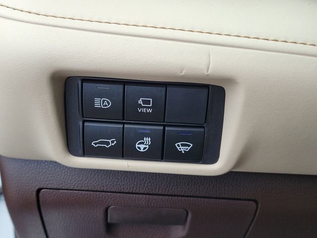 Used 2022 Toyota Highlander Platinum FWD image 26
