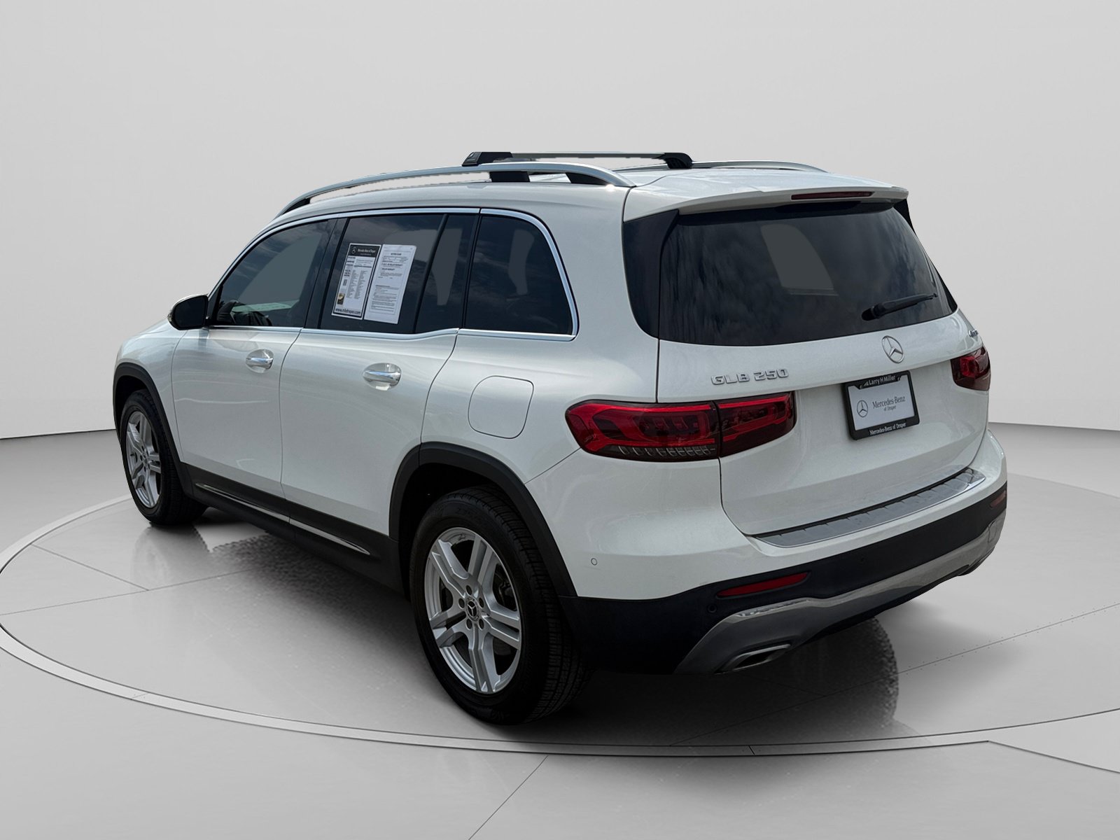 Certified 2020 Mercedes-Benz GLB 250 4MATIC image 3