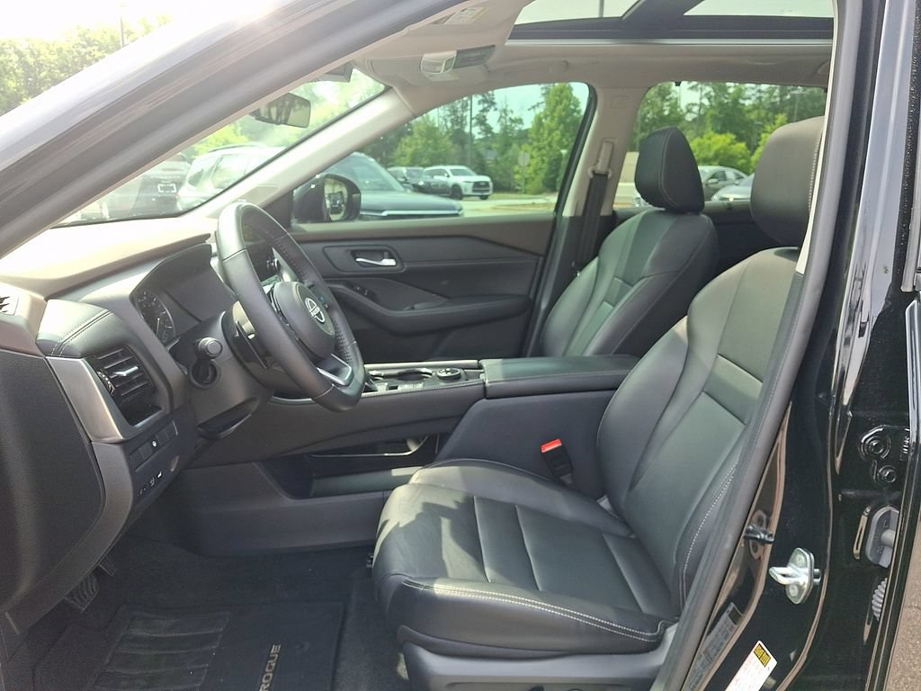 Used 2023 Nissan Rogue SL w/ SL Premium Package AWD/4WD image 13