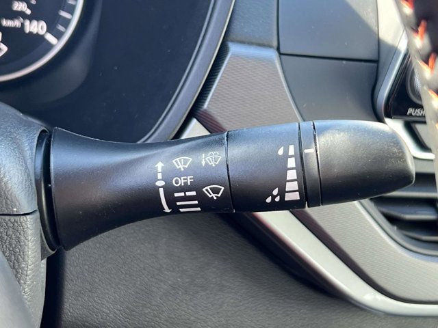 Used 2025 Nissan Altima 2.5 SR image 23