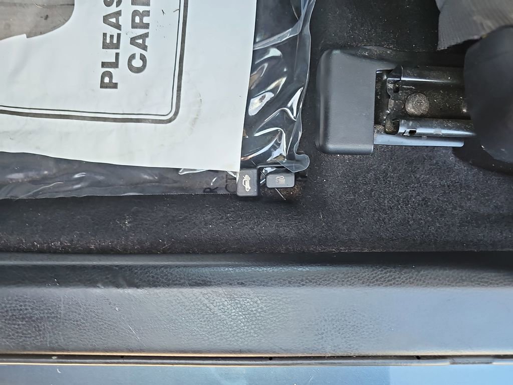 Used 2019 Toyota Corolla L FWD image 18