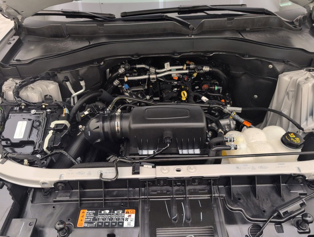 Used 2024 Ford Explorer XLT w/ Equipment Group 202A image 38