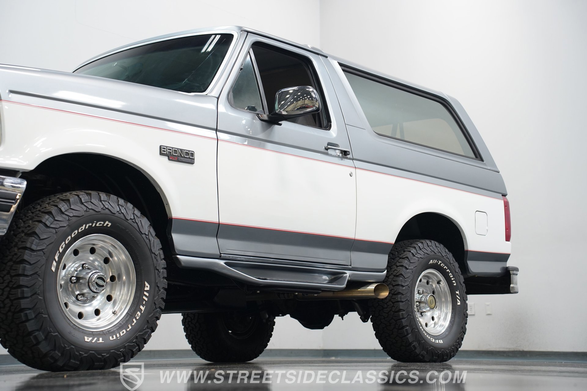 Used 1995 Ford Bronco XLT image 21