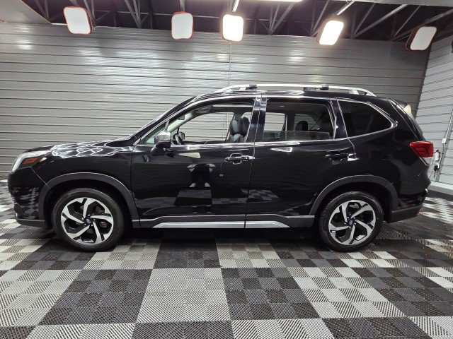 Used 2022 Subaru Forester Touring AWD/4WD image 9