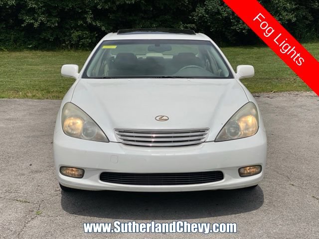 Used 2002 Lexus ES 330 w/ Premium Pkg FWD image 2