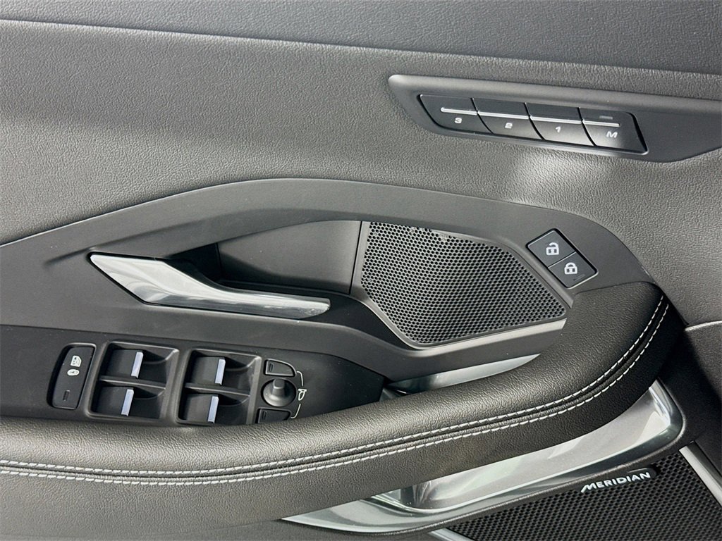 New 2024 Jaguar E-PACE R-Dynamic SE image 17