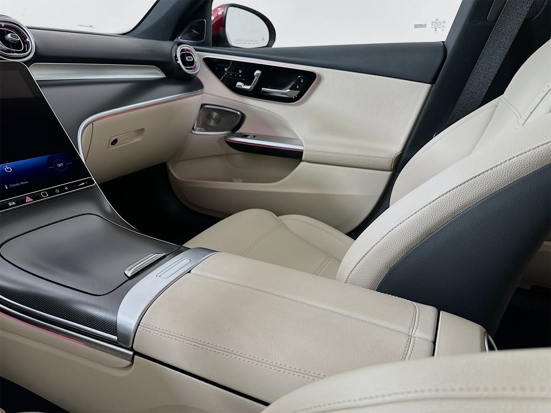 Used 2025 Mercedes-Benz C 300 Sedan image 26