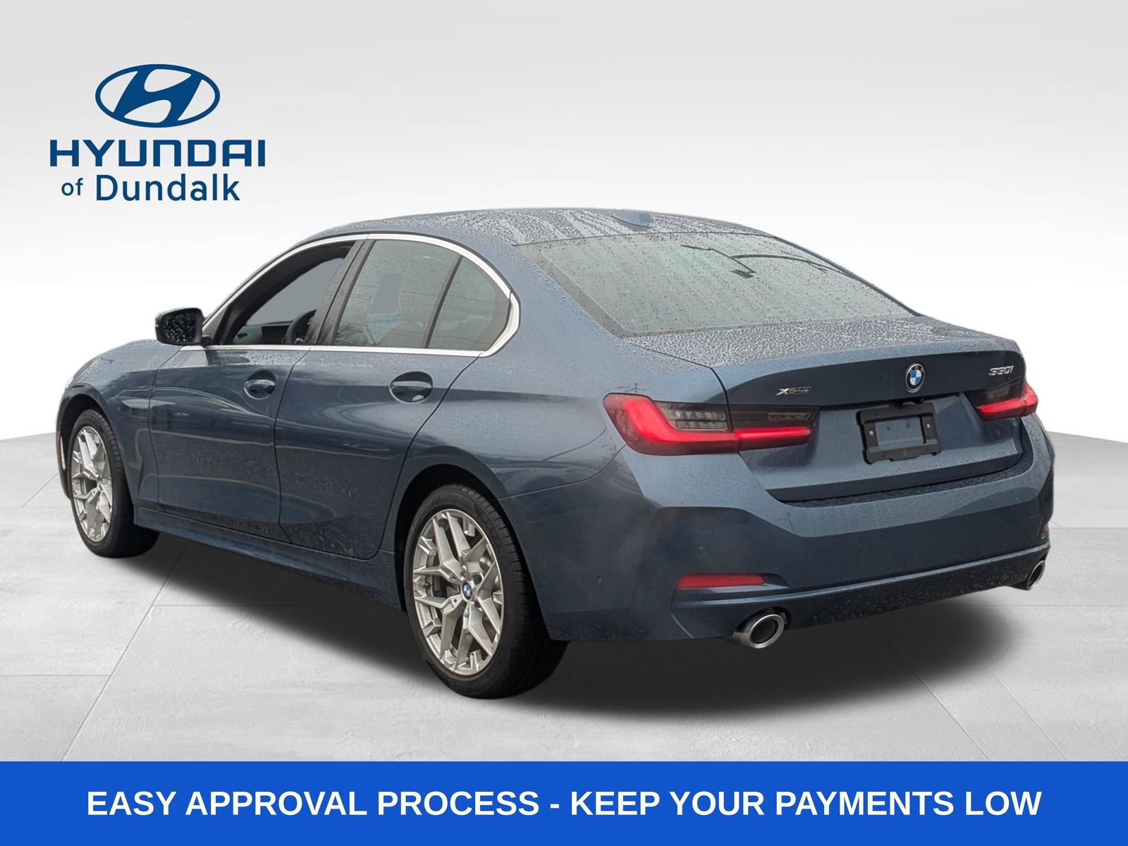 Used 2025 BMW 330i xDrive Sedan w/ Premium Package image 3