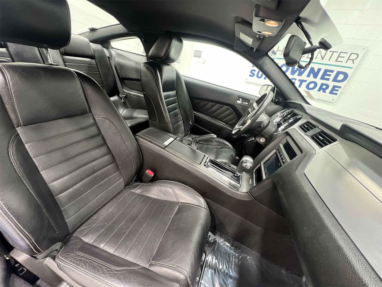 Used 2010 Ford Mustang Coupe image 22