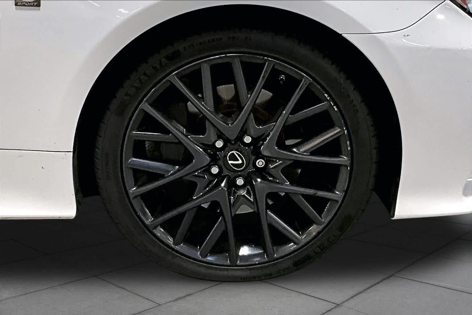 Used 2016 Lexus RC 200t RWD image 10